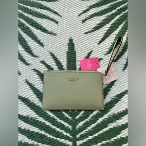Kate Spade Staci Medium L Zip Wristlet